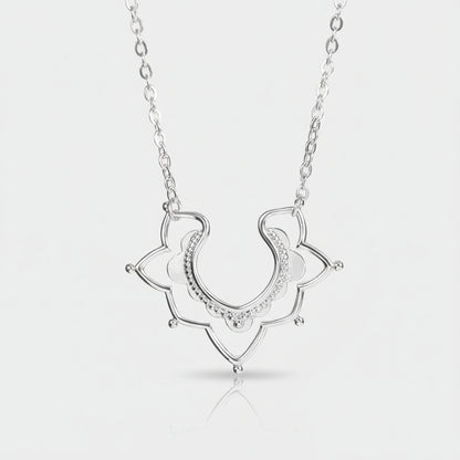 Simplistic Floral Necklace