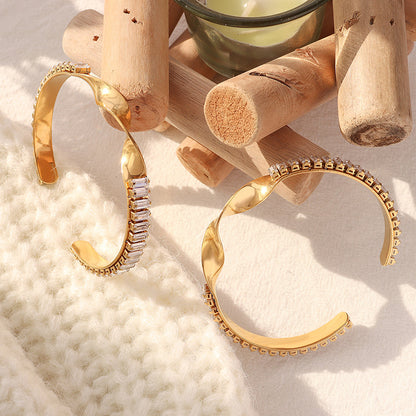 Twist Bracelet