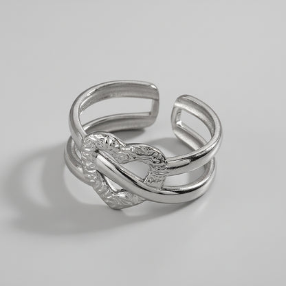 Dione Ring