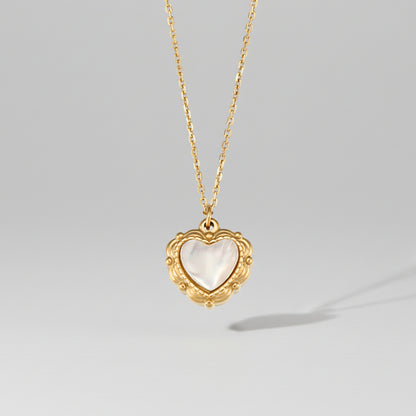 Amour Necklace