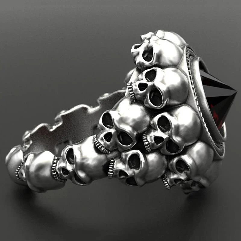 Anēka Skull Ring